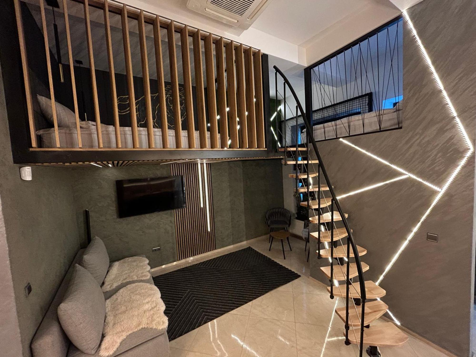 Leo Apartment Suite & Private Spa Zone - Old City Bratislava Exteriör bild