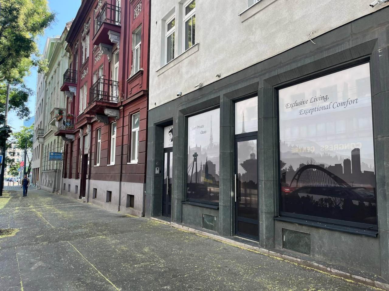 Leo Apartment Suite & Private Spa Zone - Old City Bratislava Exteriör bild