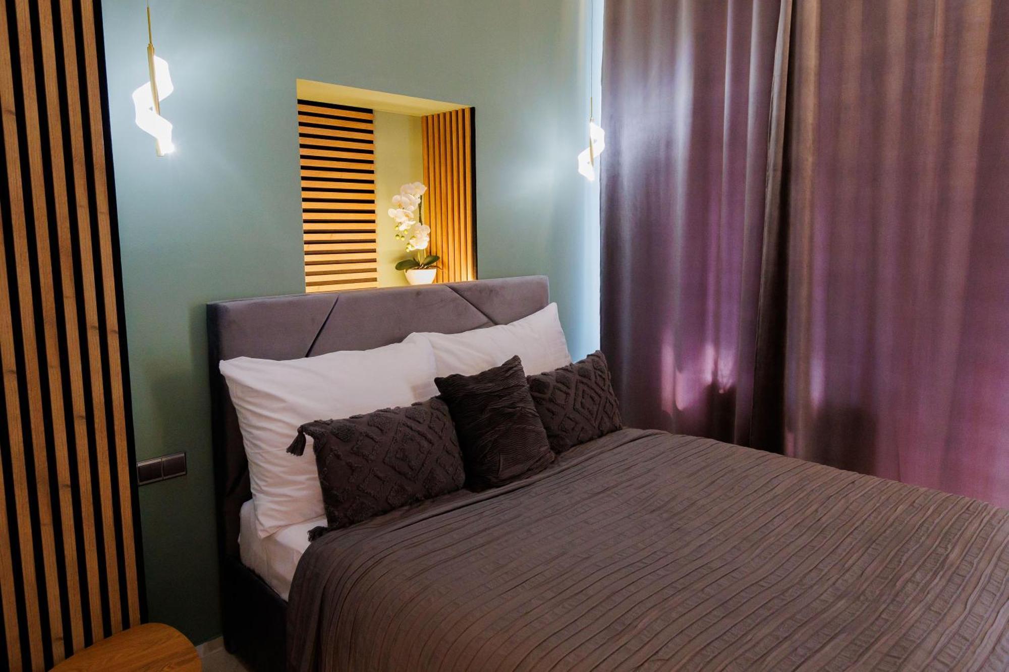 Leo Apartment Suite & Private Spa Zone - Old City Bratislava Exteriör bild